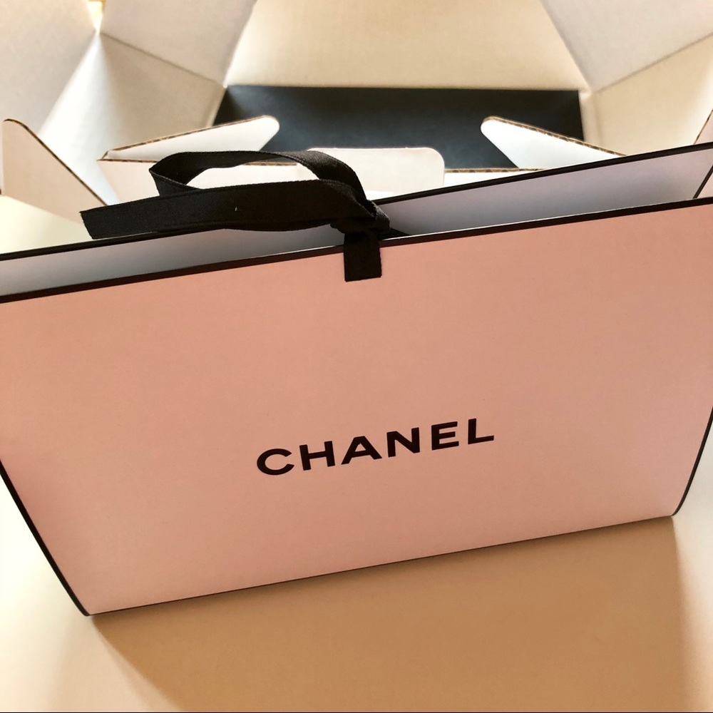 CHANEL paper bag